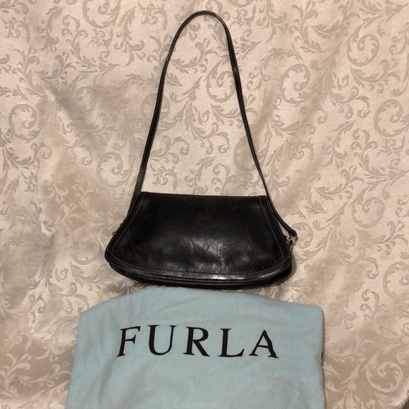 Furla leather shoulder bag.  Excellent Condition.  Flawless. - Picture 3 of 16